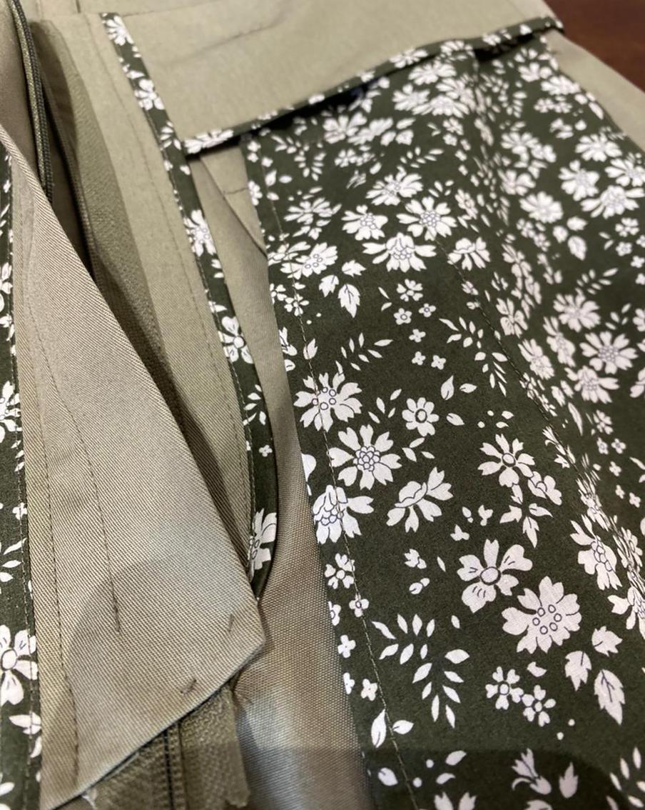 Если у вас дырка на мешковине кармана — это повод подарить скучной изнанке новую жизнь.