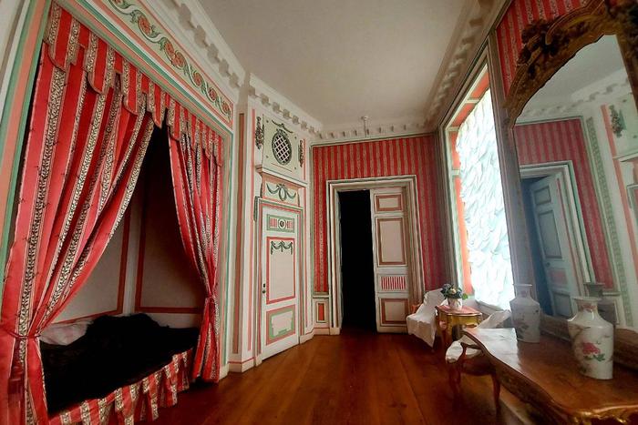 Душа Прасковьи Жемчуговой осталась в её портретах и старом клавикорде