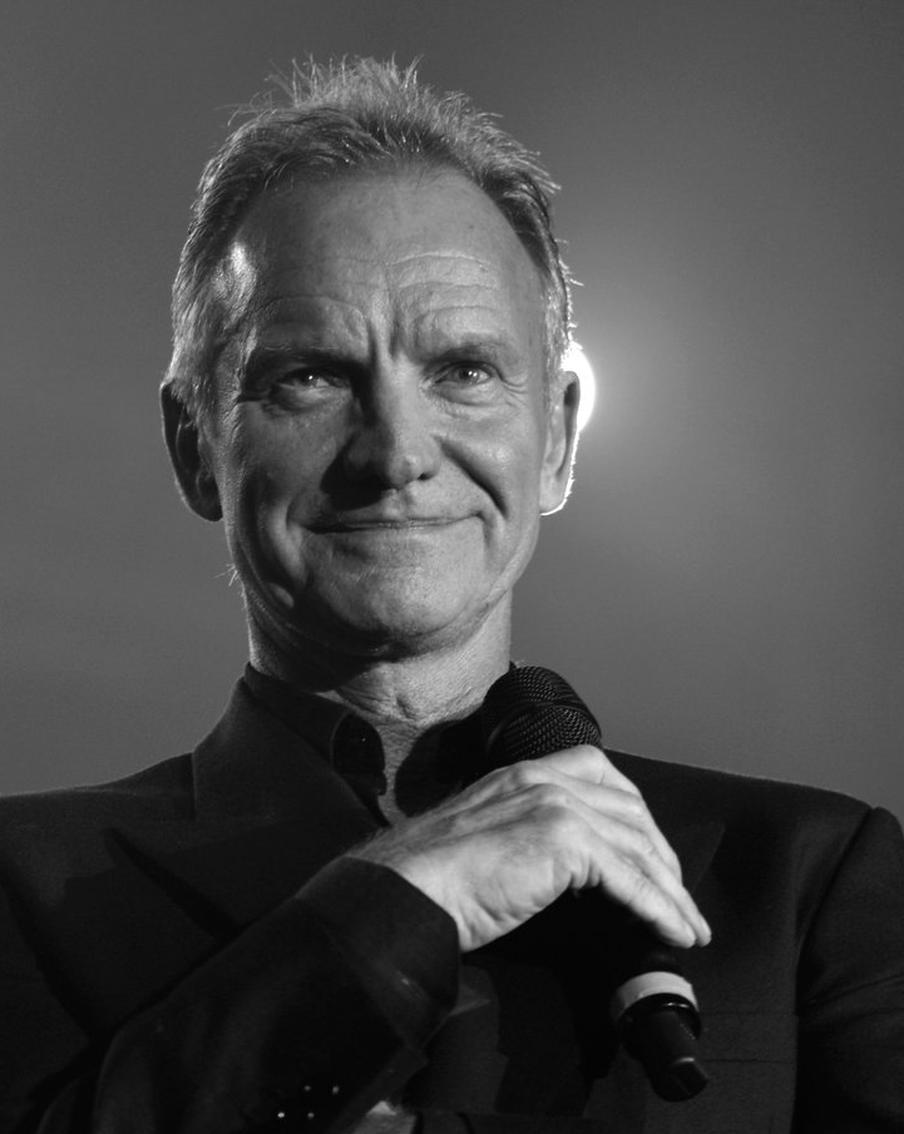 Прочитали автобиографию Стинга. Теперь знаем, как его наказывали священники и какое безумное хобби было у дяди звезды