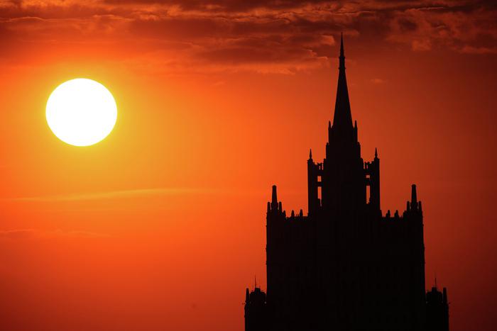 Аристотель и Коперник до сих пор сражаются за умы россиян. В этом году со счётом 1:3