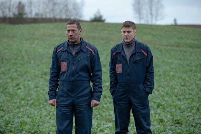 Вторжение в чужое подсознание карается смертью. С таким правилом познакомится главный герой нового детективного триллера "Ночной режим"