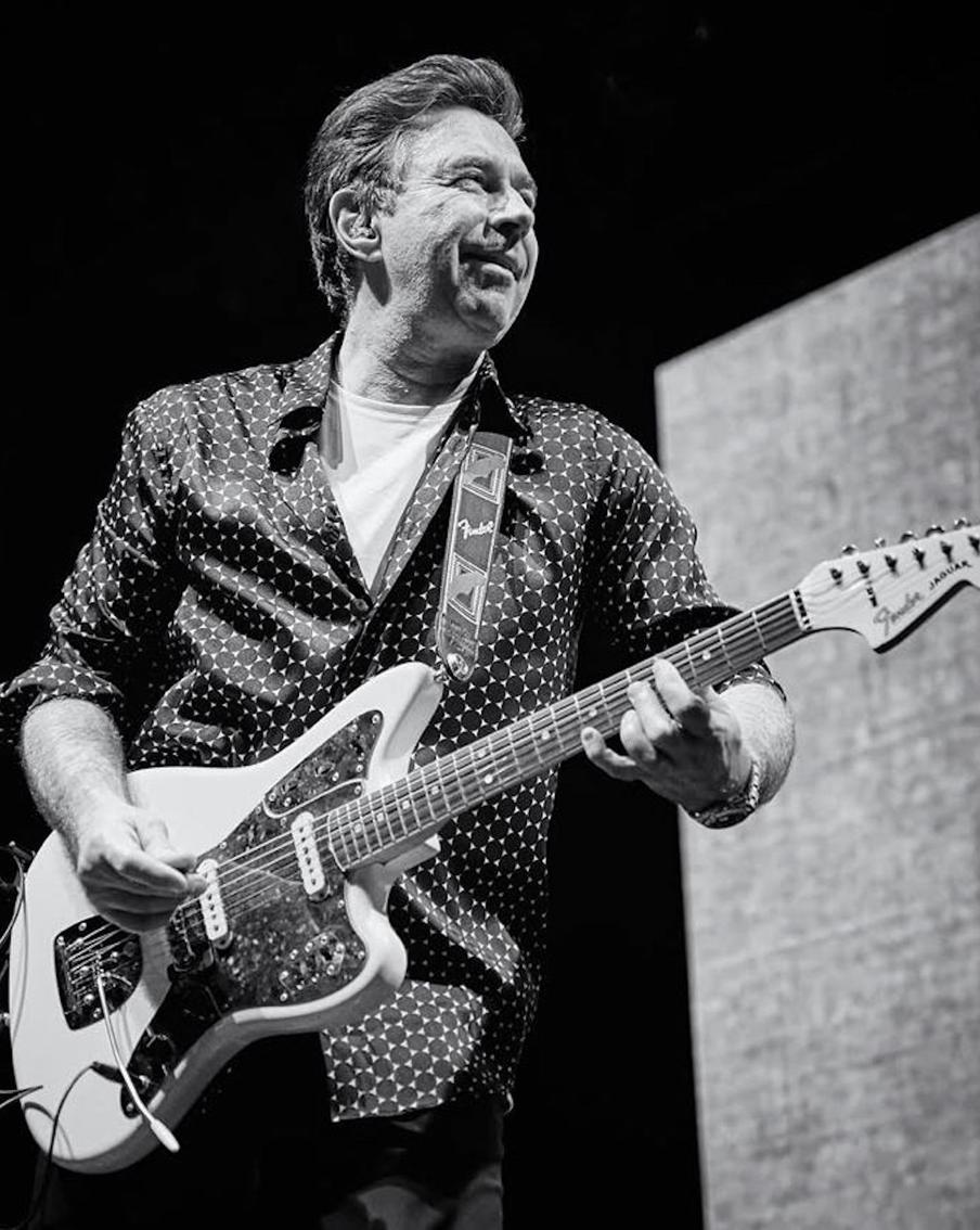 "Поддерживаю форму с помощью вялого фитнеса". Валерий Сюткин ответил на блиц Metro