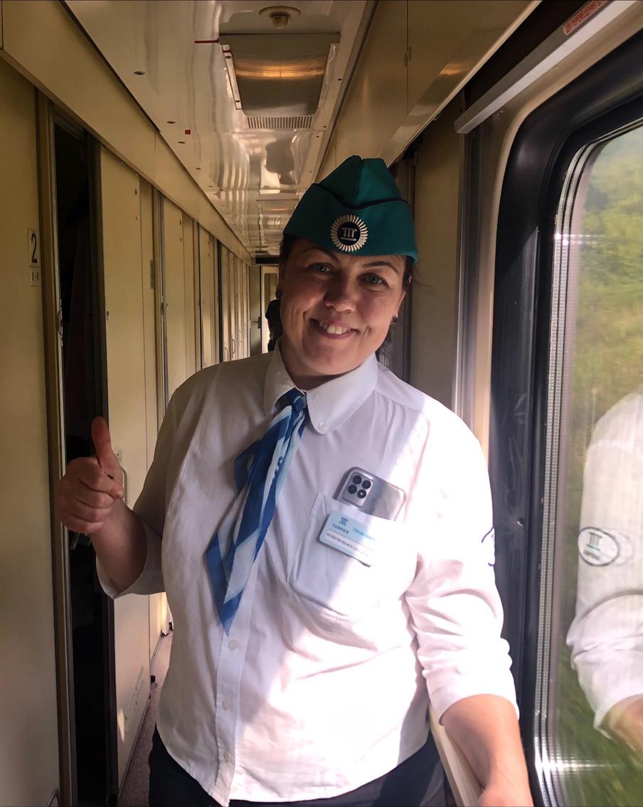 Самая добрая проводница России сумела проложить себе дорогу на ТВ и в кино