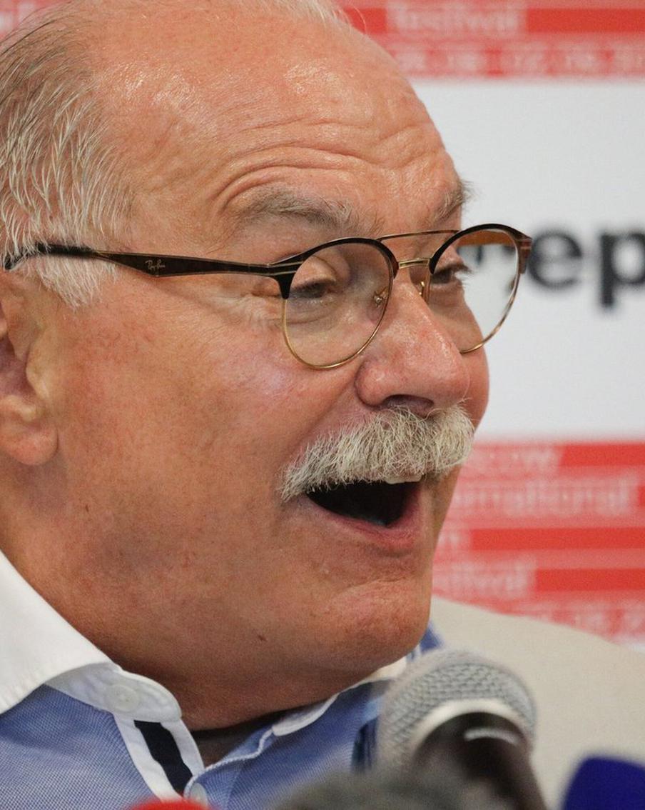 "География гигантская, сорок семь стран!": Никита Михалков поговорил с журналистами перед открытием ММКФ