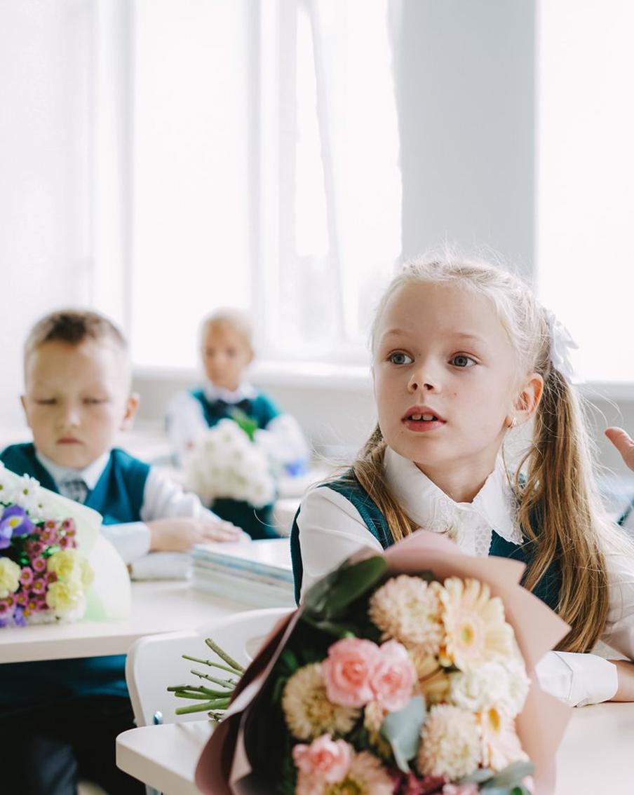 Перед походом в школу нервничают все: и дети, и родители. Психолог рассказала, как повлиять на эту ситуацию