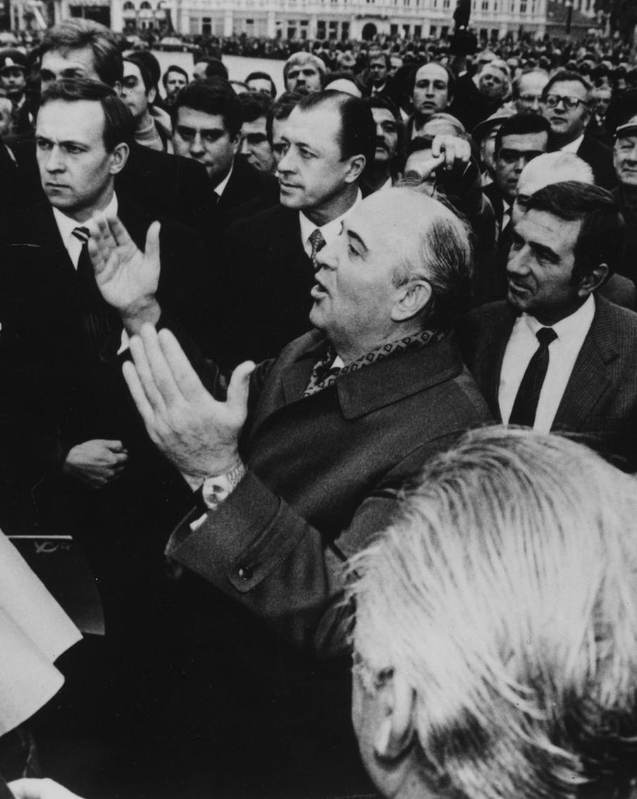 Михаил Горбачёв: Чтобы власть удерживать, надо было принимать крайние решения – допустить кровь