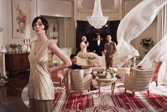10 безупречных по красоте фильмов, костюмы для которых создали известные дизайнеры