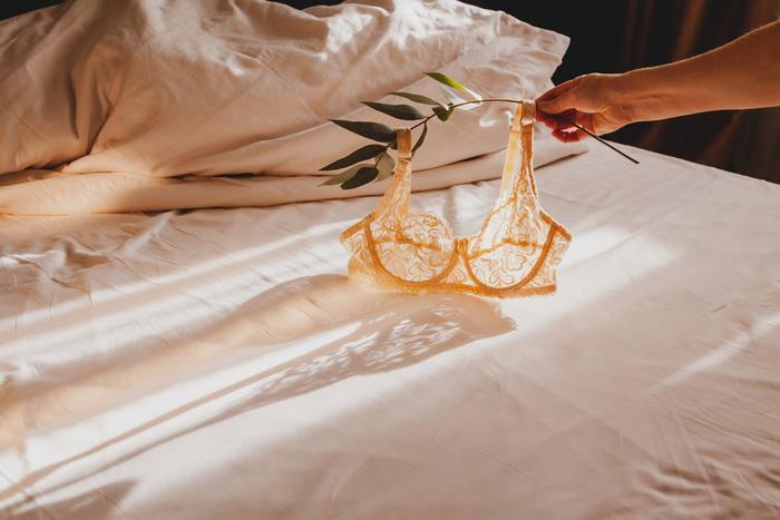 Бюстгальтер, циркулярная пила и дворники. Спасибо женщинам за это!