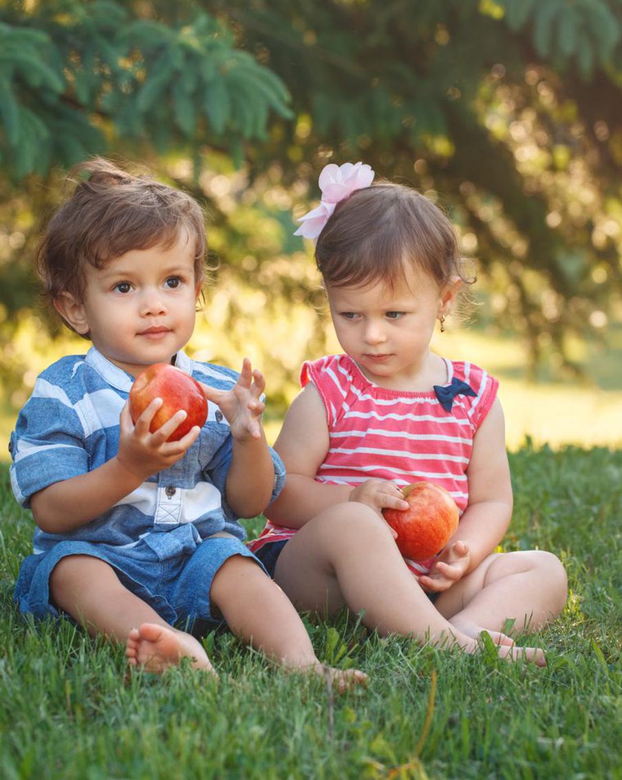 Люди начинают завидовать с самых юных лет. И это чувство ведёт их к новым свершениям