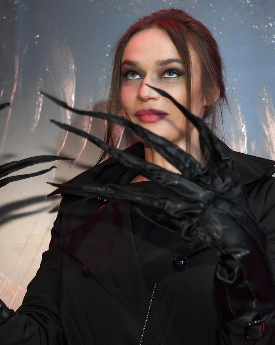 Алёна Водонаева въехала в столичную квартиру своего кота. Вспомнили, что хозяева ещё делали со своими питомцами