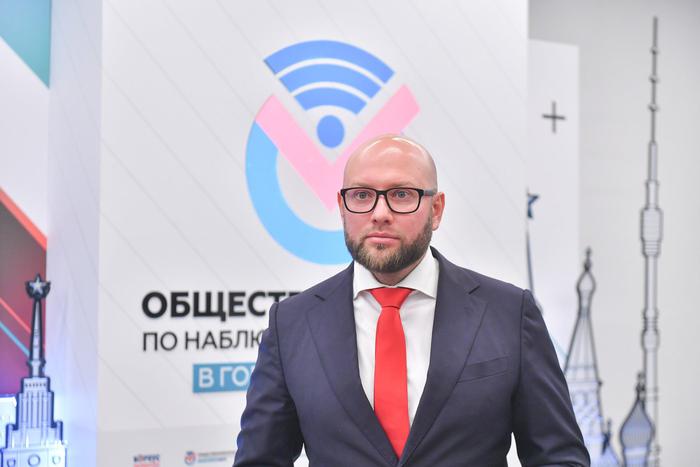 В столице проходят выборы муниципальных депутатов. Избирательные участки уже начали свою работу без перебоев