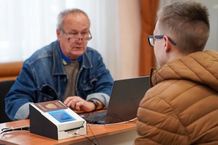 Политолог Алексей Чеснаков: Оппозиционеры выбрали неверную тактику, отказавшись от поддержки ДЭГ