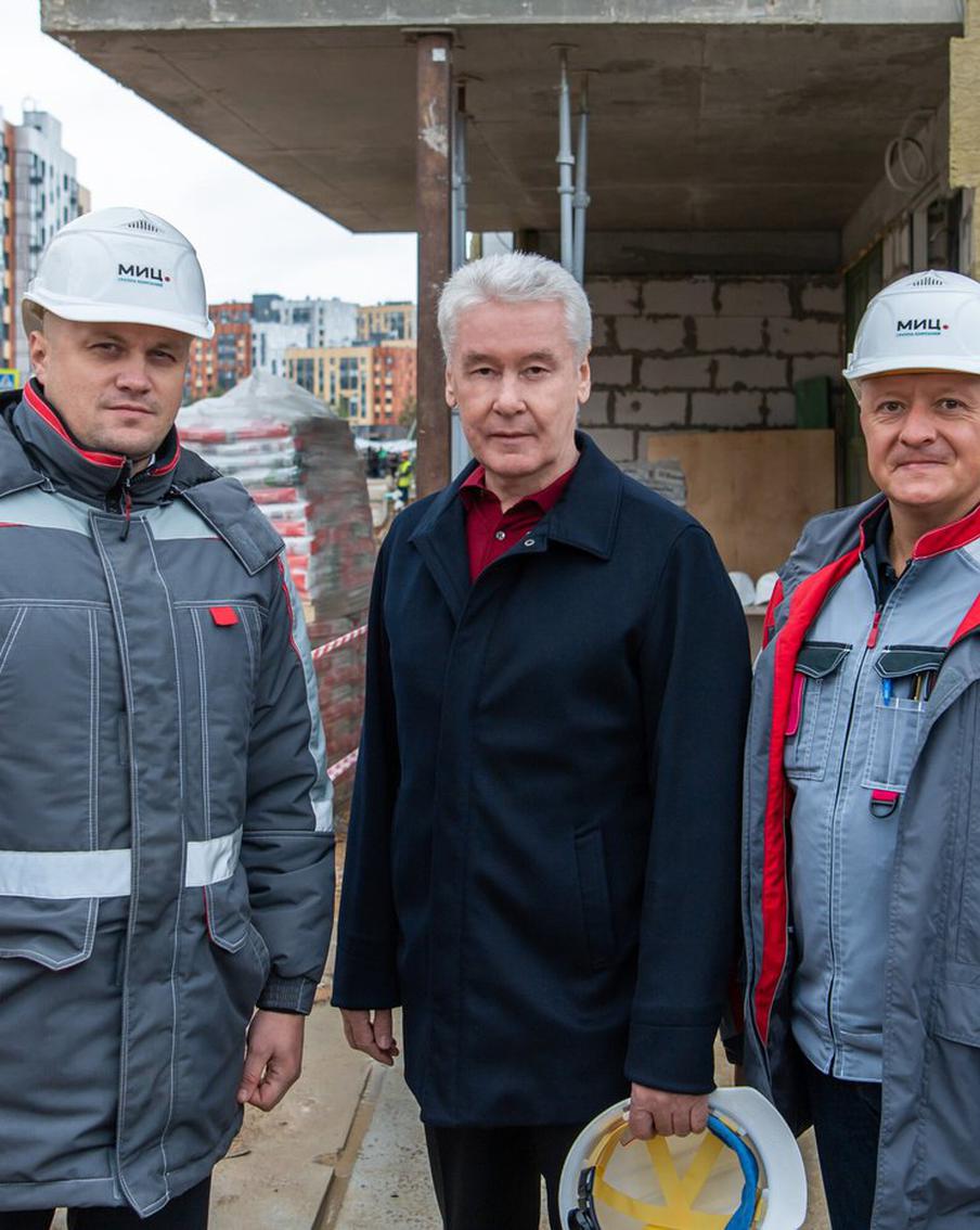 Строительство новых жилых комплексов влечёт за собой появление новых школ и детских садов