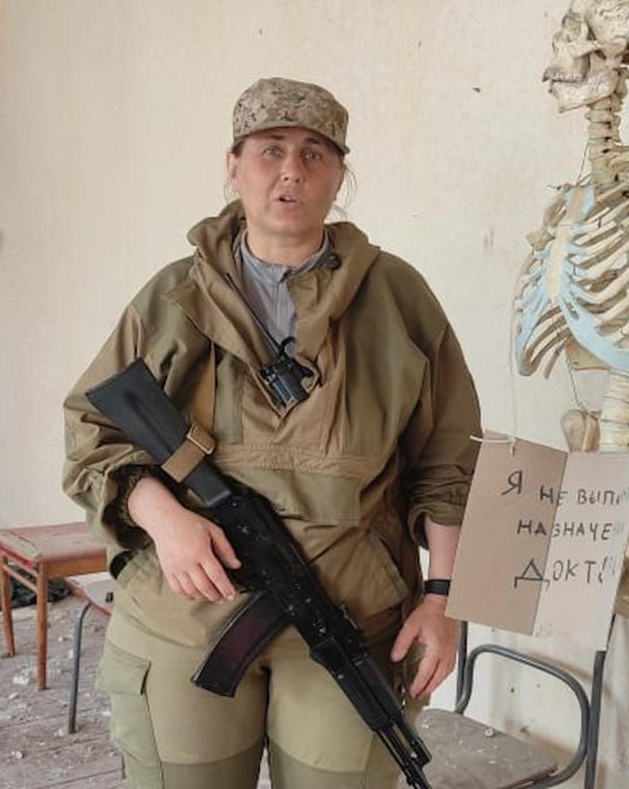 Медик из Москвы Ольга Кулыгина почти 2 месяца провела в зоне СВО. Фельдшер действовала в составе батальона "Гром"