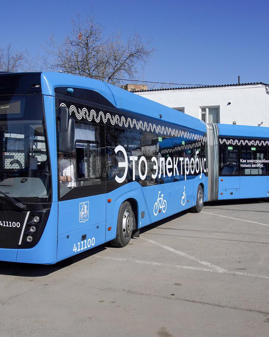 Электротранспорт со временем становится всё более комфортным, а москвичи постепенно привыкают к нему