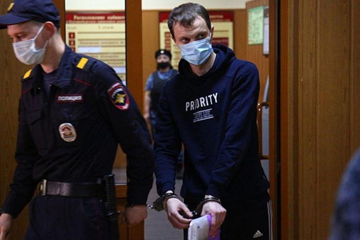 Три буквы могут легко сломать человеку жизнь раз и навсегда