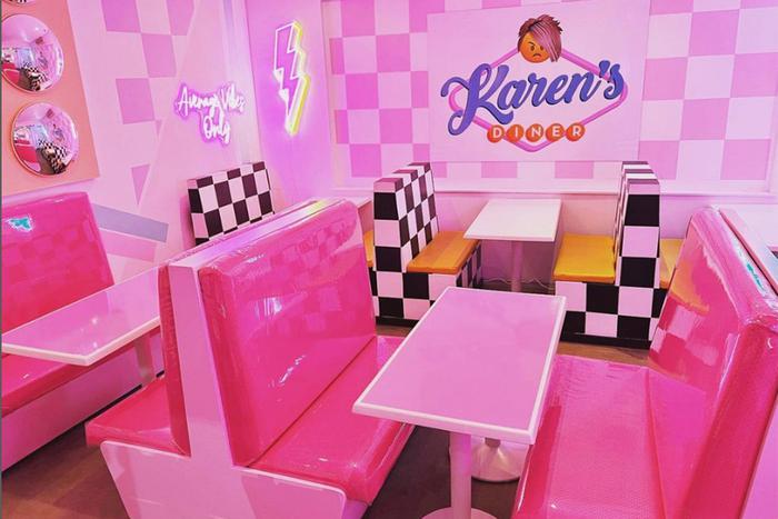 Здесь в моде хамство и обзывательства: Metro поговорило с основателем ресторана, где посетителям сознательно грубят