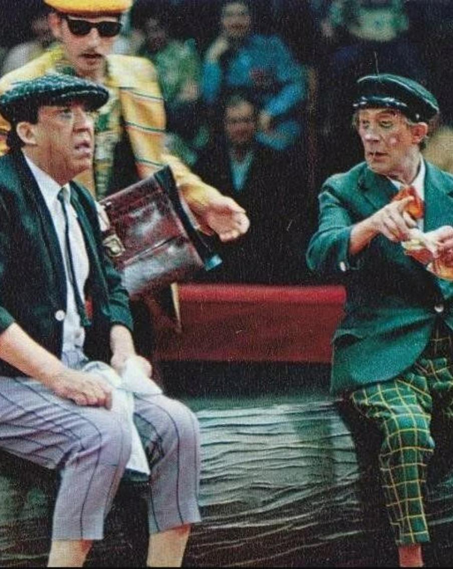 Клоун стал героем для фронтовиков и покорил эстраду