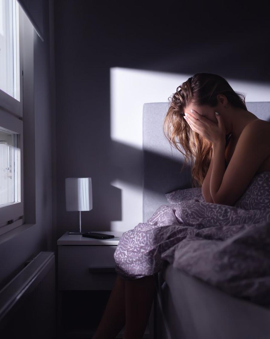 Продолжительные стрессы, такие как сейчас, опасны для здоровья. Поэтому с ними нужно справляться как можно скорее