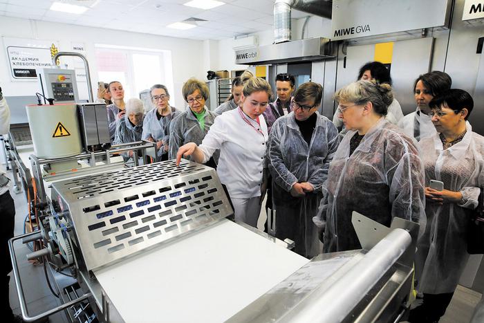 Москвичи побывали в царстве бородинского, дарницкого и ржаного хлеба