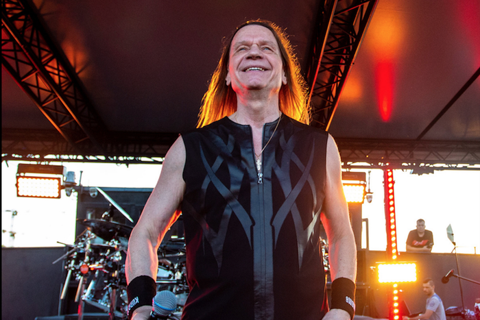 "Для меня остро стоит вопрос: о чём петь сегодня, чтобы не кривить душой". Валерий Кипелов дал откровенное интервью Metro по мотивам своих хитов