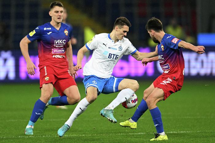 Фанаты ждут легендарное столичное дерби ЦСКА – "Динамо"