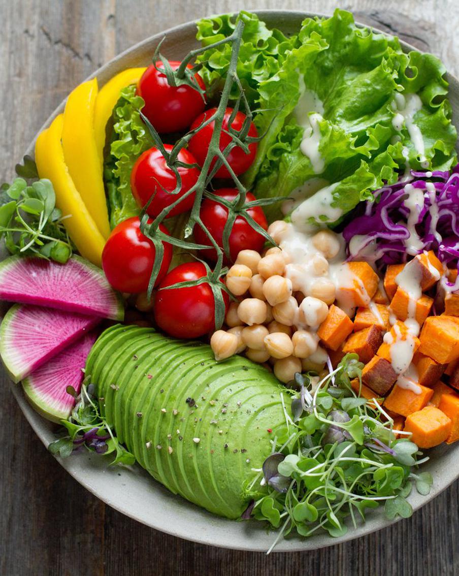 Фрукты, овощи и молочные продукты помогут организму пережить стрессы, связанные с лечением онкологии