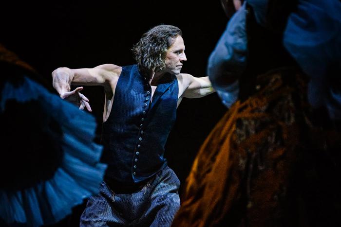 Сходили на спектакль "Леонардо" Юрия Грымова. Он – о гении эпохи Возрождения