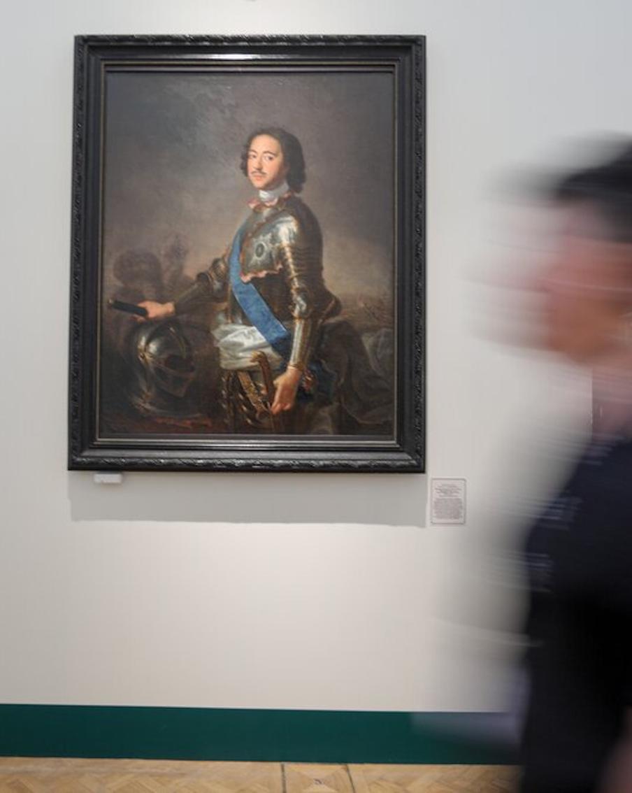 Выставки в честь 350-летия Петра Великого: смотрим на скульптуру императора, сделанную роботами, и изучаем быт эпохи