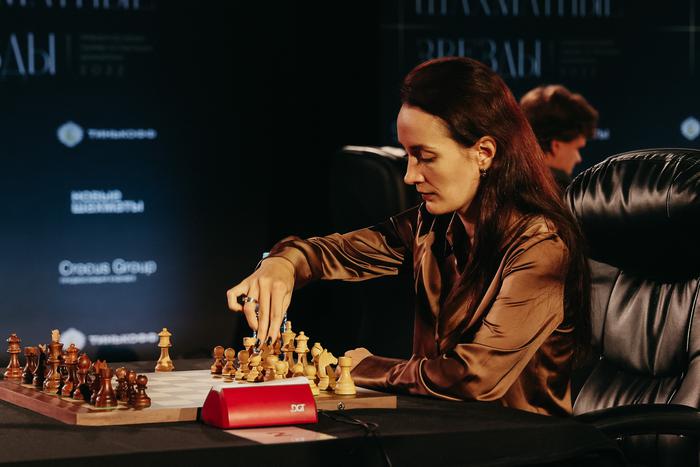 В Москве завершился редкий шахматный турнир. Интервью с Екатериной Лагно, обыгравшей Крамника и Морозевича