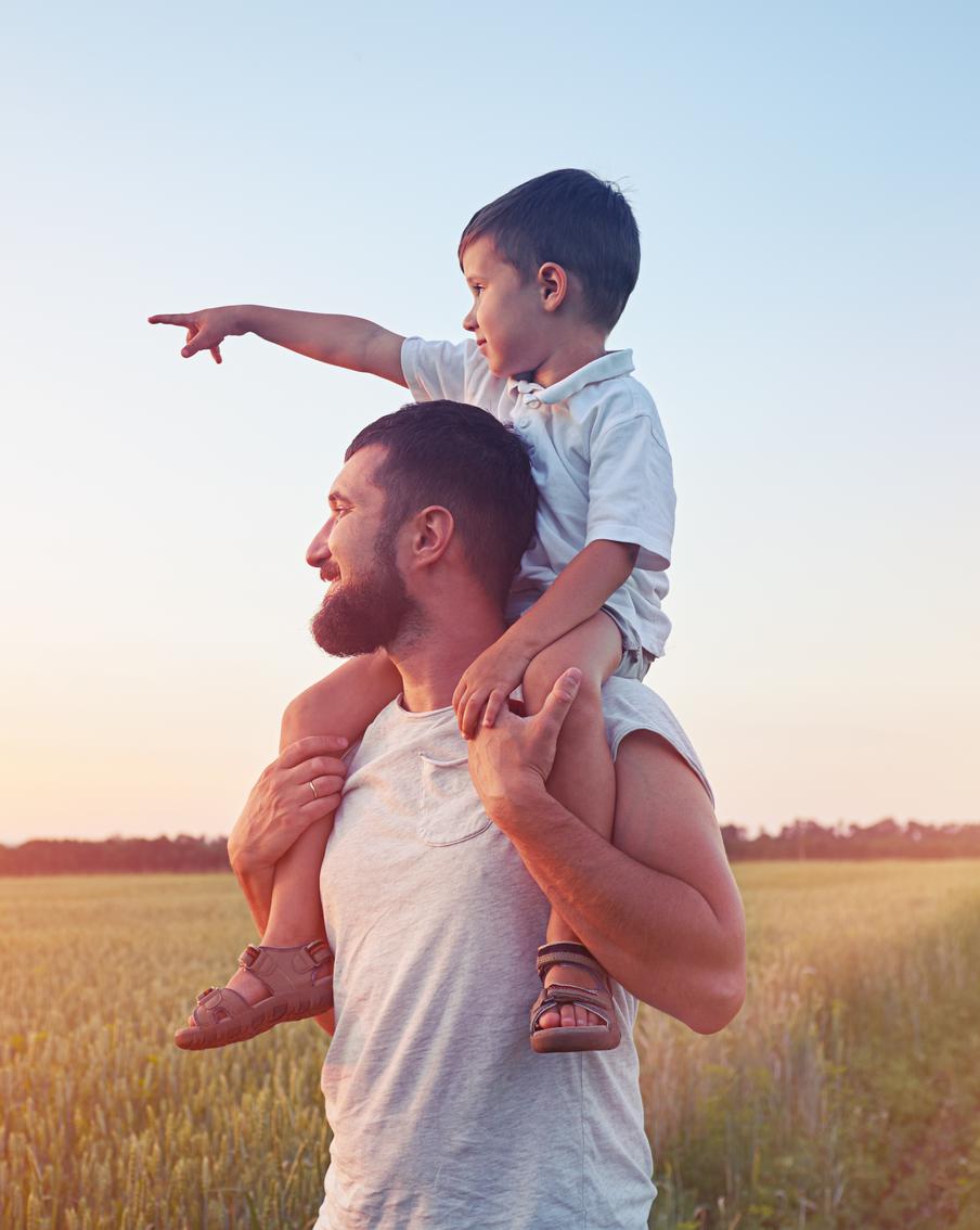 В День отца москвичи с теплотой вспоминают своих родителей