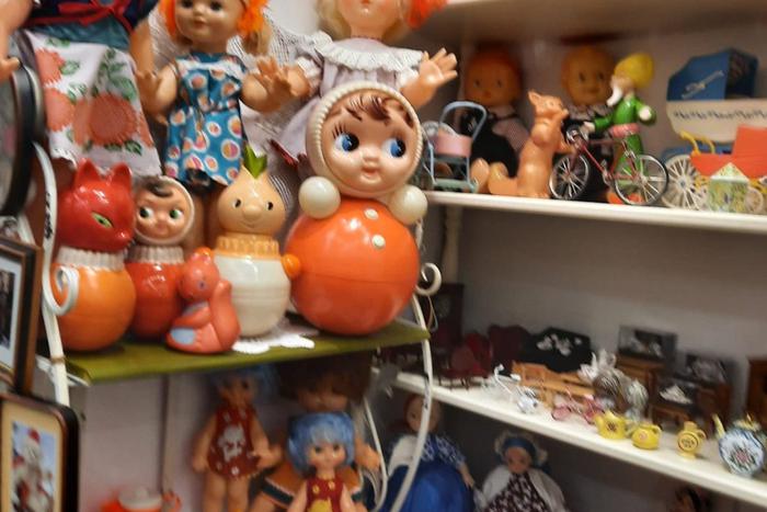 Противостояние между Тедди и неваляшкой закончилось победой медведя