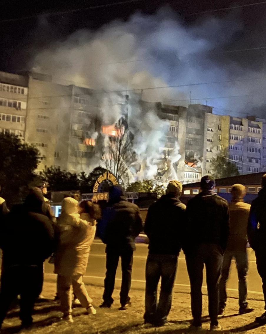 Авиакатастрофа в Ейске: заслуженный пилот России рассказал, что могло произойти