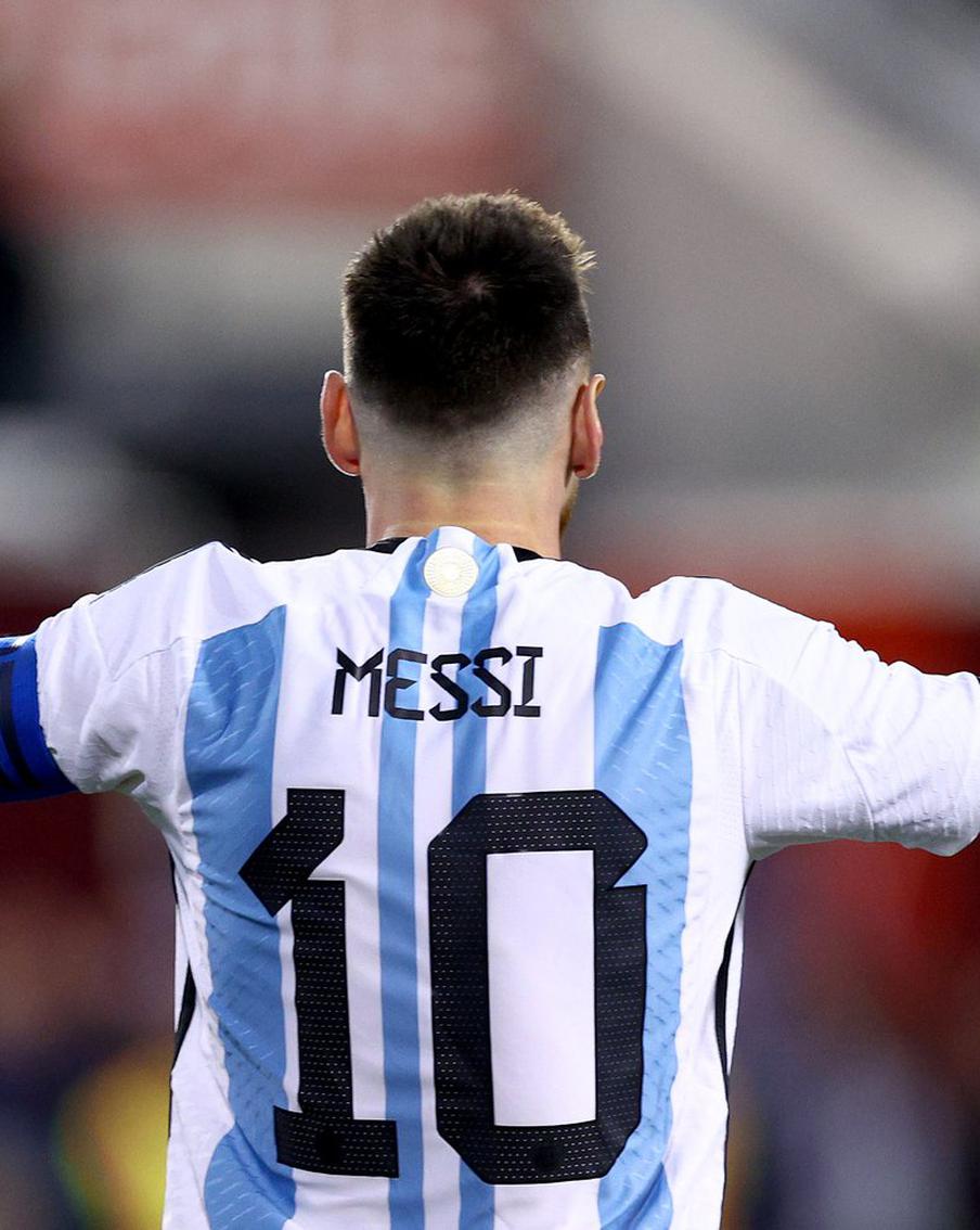 Лионель Месси объявил, что в последний раз сыграет на ЧМ. Вспоминаем, как складывались для него мундиали прошлых лет