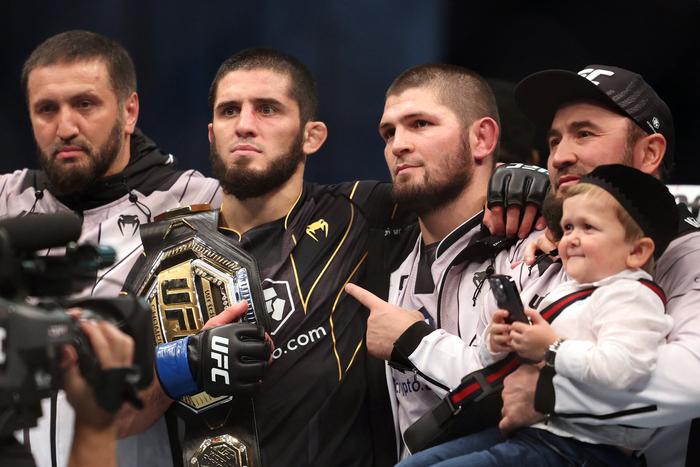 Новым чемпионом UFC стал ученик Хабиба: Metro узнало мнение эксперта об Исламе Махачеве