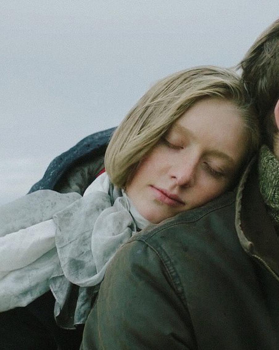 Первая любовь на берегу Белого моря. В кинопрокат выходит пронзительная драма "Велга"