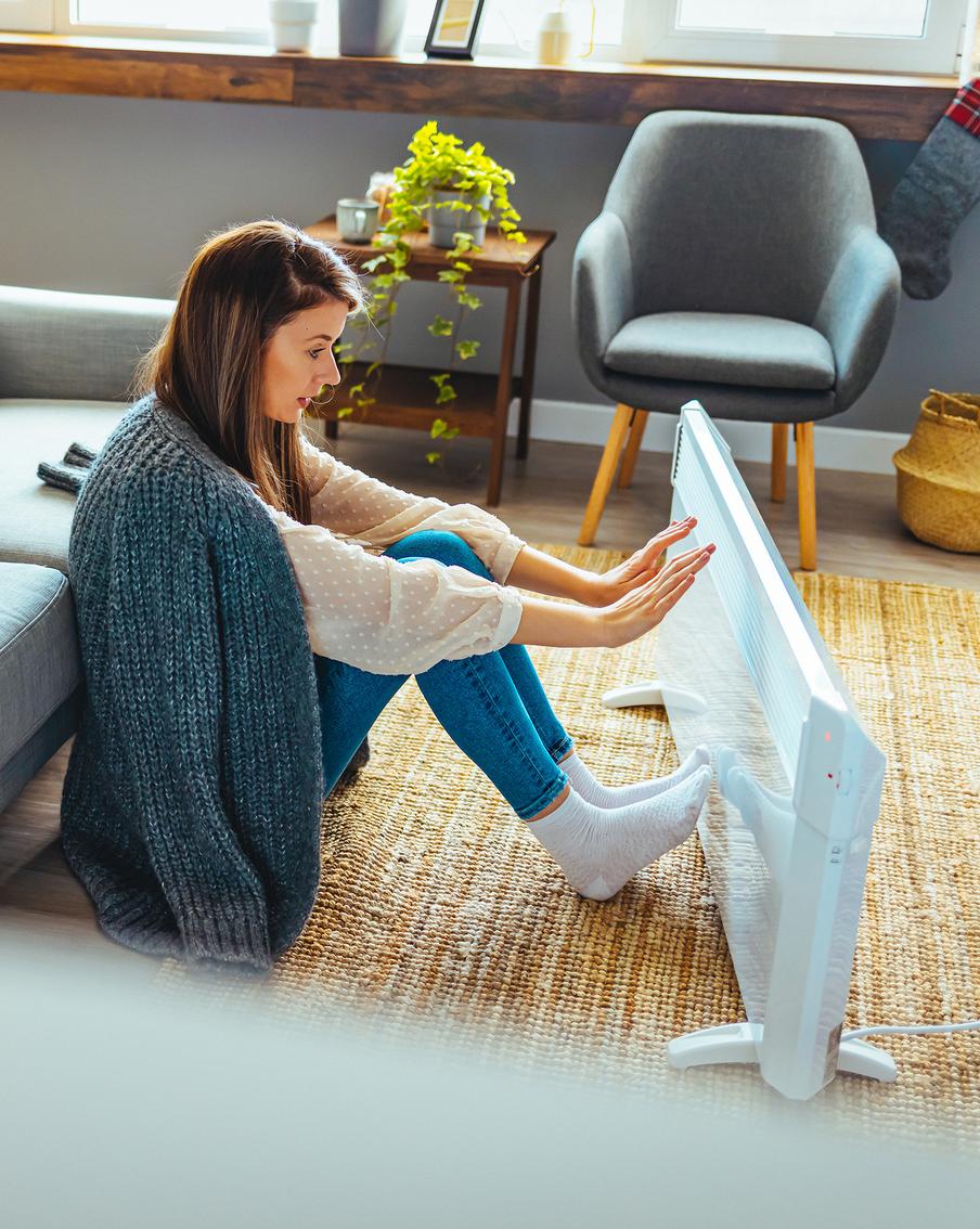 Мёрзнете дома и кутаетесь в свитера? Самое время выбрать обогреватель