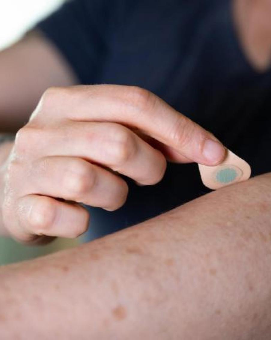 Учёные придумали пластырь, приклеив который вы сможете стать владельцем модной татуировки