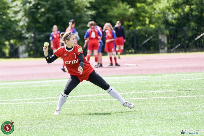 В школах будут обучать лаптистов: русскую народную игру начнут преподавать на уроках физкультуры