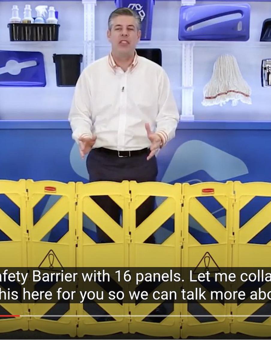 Оторвут с руками: в Британии продавцы ограждаются от покупателей заборами