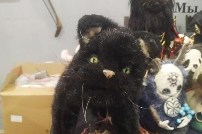 Демоны, шаманы и котики. Как легко и непринуждённо почистить ауру в Москве