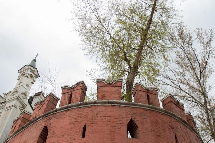 Москва старше, а спальные районы – интереснее, чем мы думаем. Развенчиваем мифы о столице с известным историком