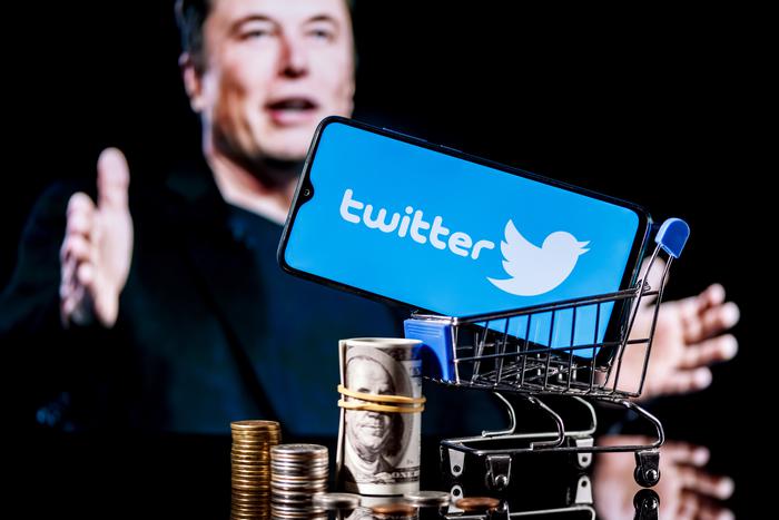 Илон Маск трубит полундру, чтобы спасти Twitter: он заставляет сотрудников работать из офиса под угрозой увольнения