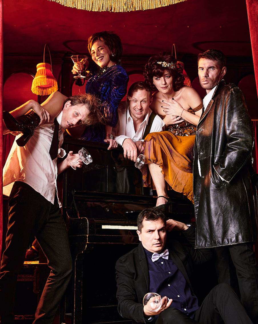 Может ли прошлое рассказать о настоящем. Metro сходило на премьеру спектакля "О.Г.О."