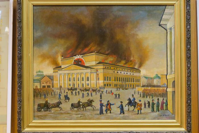 Изучили самые яркие легенды о столичных пожарных, узнали, как раньше наказывали за поджоги