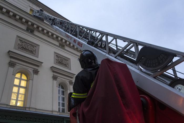 Как Большой театр спасают от огня. Всё о пожарных, охраняющих главный театр Москвы