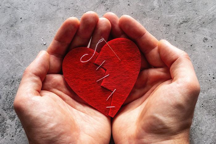 Нет на свете подростка, который не страдал бы из-за неудач на любовном фронте. Задача родителей – поддержать и вселить веру в себя