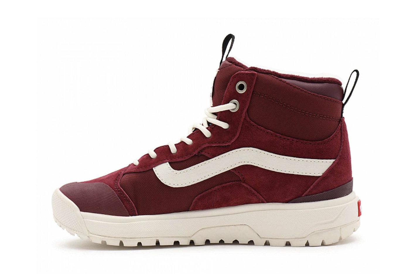 Женские кроссовки Vans Ultrarange Exo Hi (12 299 руб.).