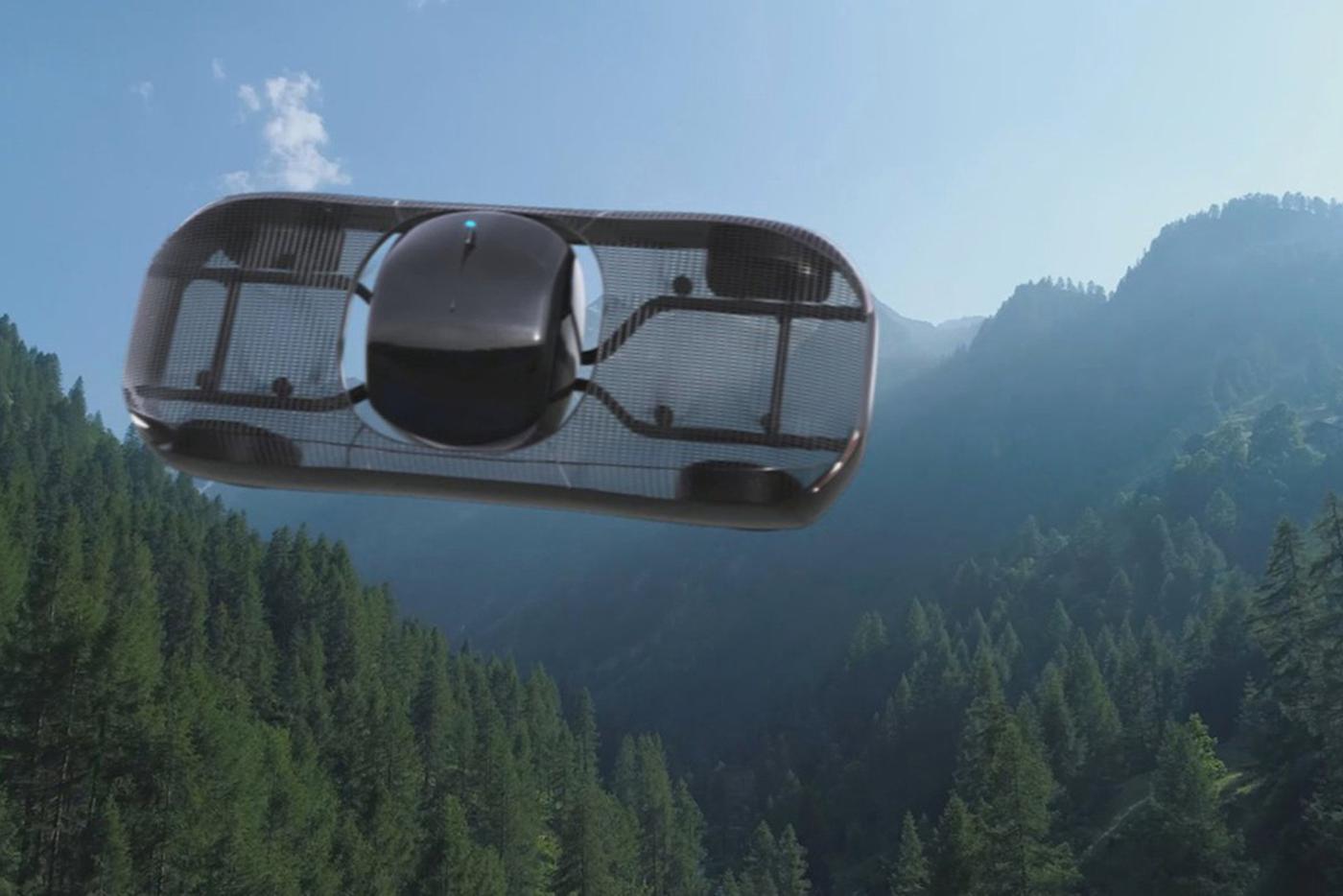 Безопасность обеспечивается за счёт электрической силовой установки, а винты защищены дополнительными вставками.