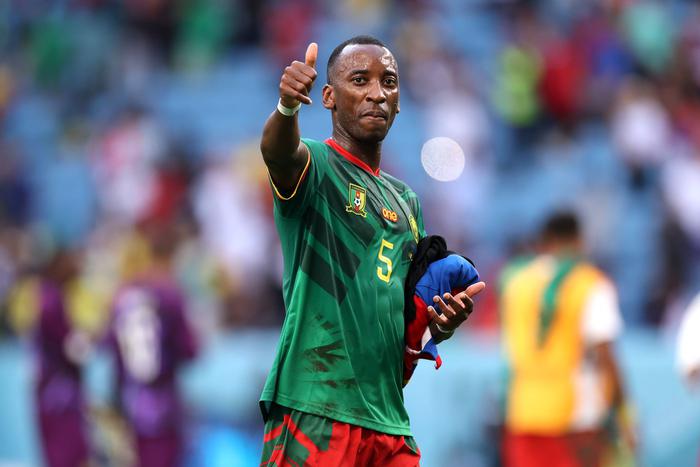 Ондуа вновь сыграл с флагом РФ: его сборная Камеруна спасла матч против сербов